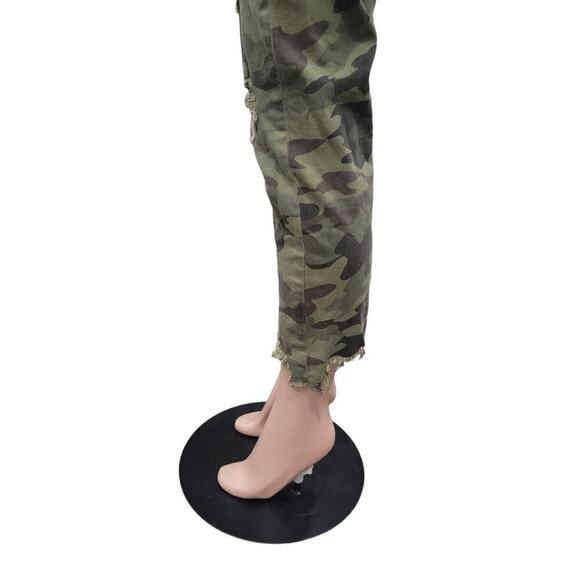 ZARA Women's Camouflage Jeans Size 4 Distressed Raw Hem Ankle - Picture 7 of 16